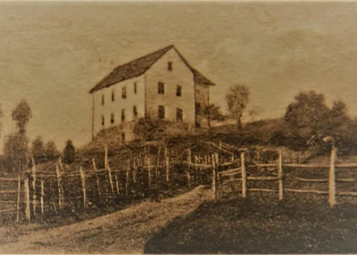 Alte Volksschule - Schual In Gradne *