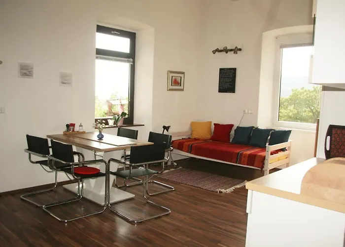 Alte Volksschule - Schual In Gradne *